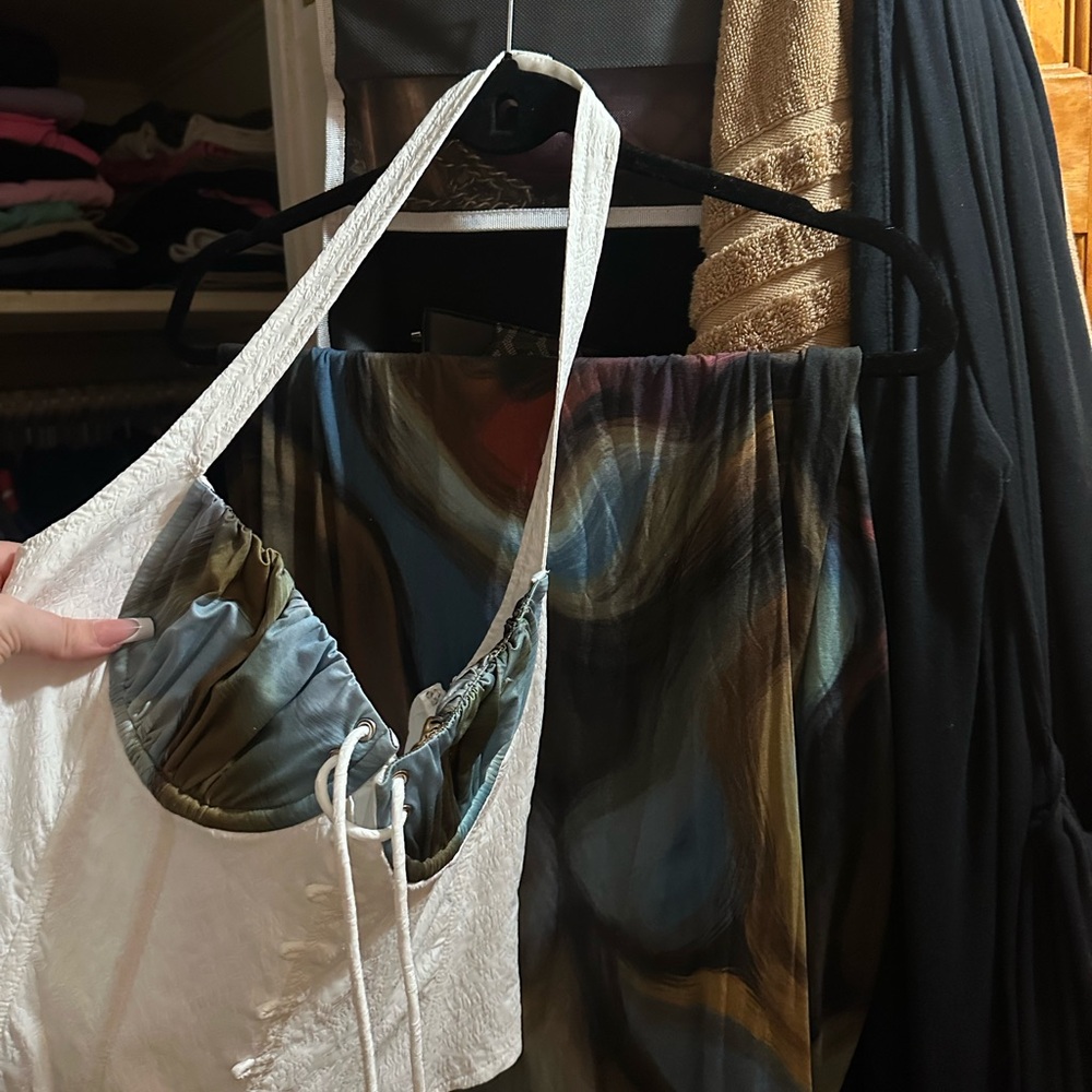 The kript seraph halter neck corset top with matching marble skirt - Picture 13 of 13